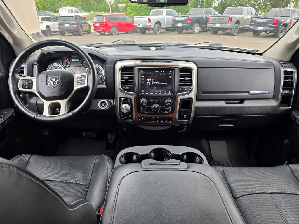 Used 2018 RAM 1500 Laramie w/ Convenience Group AWD/4WD image 4