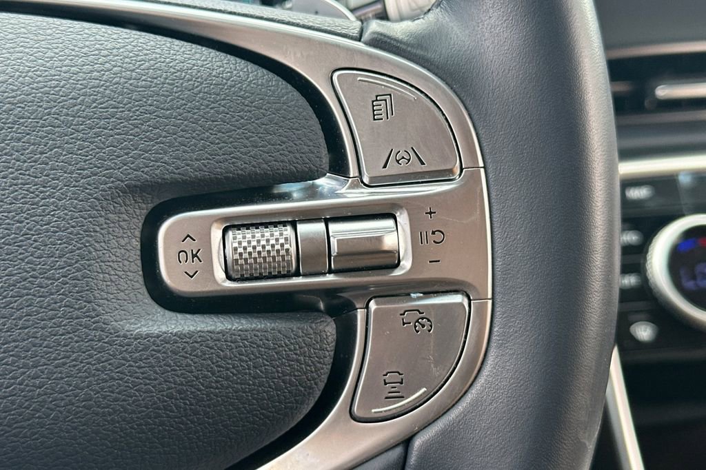 Used 2023 Genesis GV80 2.5T w/ Prestige 20" Package image 30