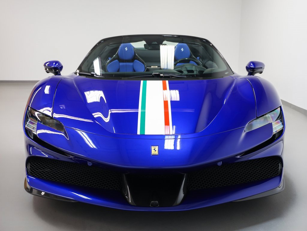 Used 2023 Ferrari SF90 Spider image 16