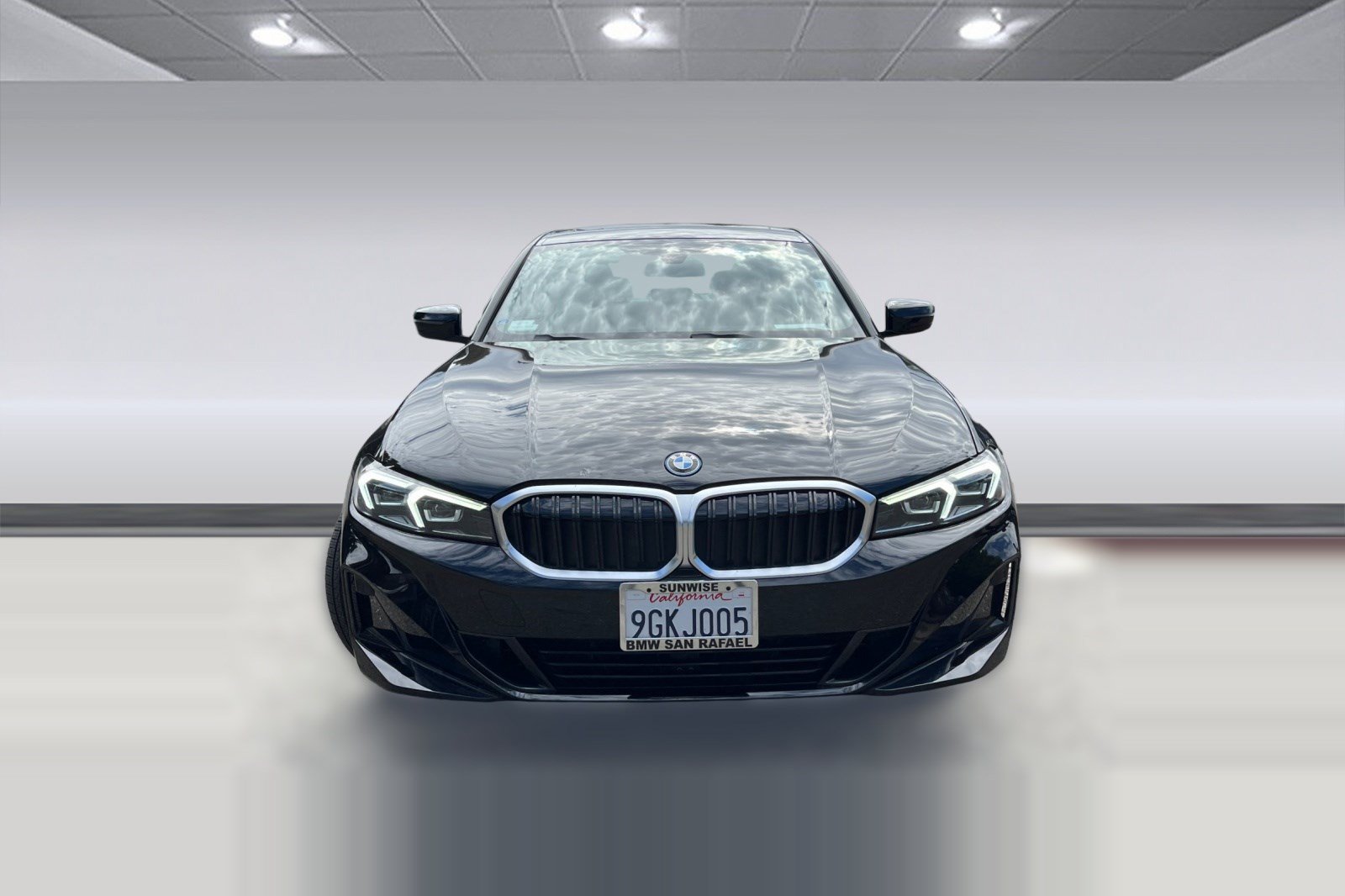 Used 2023 BMW 330e w/ Premium Package RWD image 4