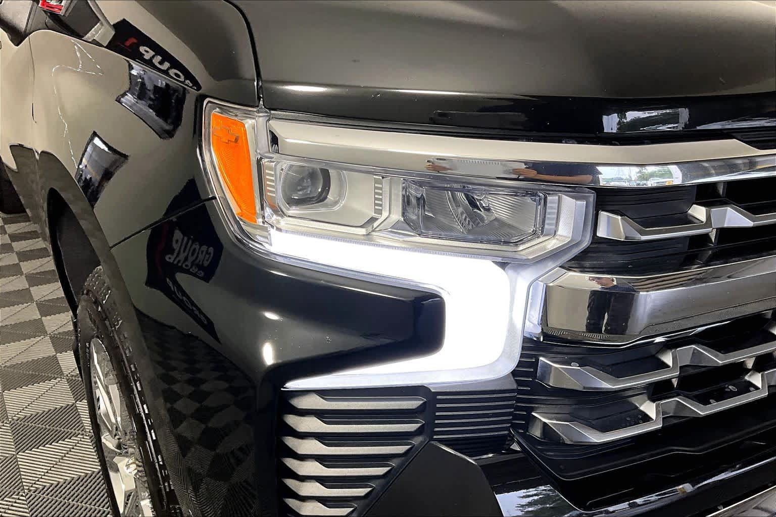 Certified 2023 Chevrolet Silverado 1500 LTZ w/ Technology Package AWD/4WD image 26