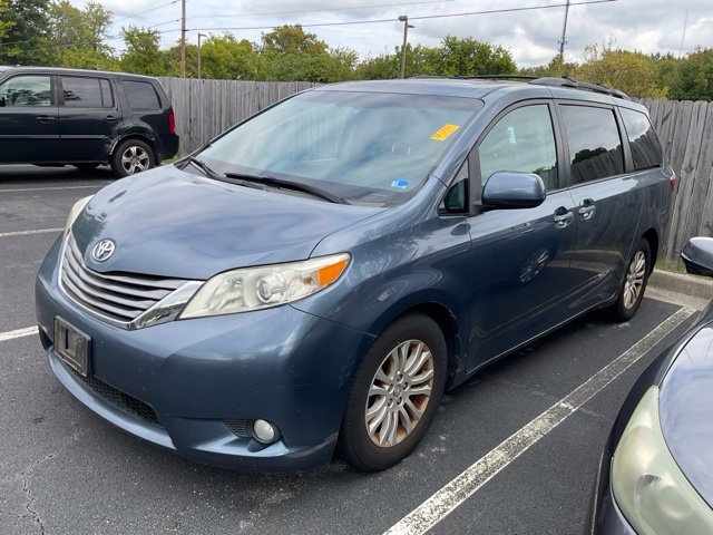 Used 2016 Toyota Sienna XLE