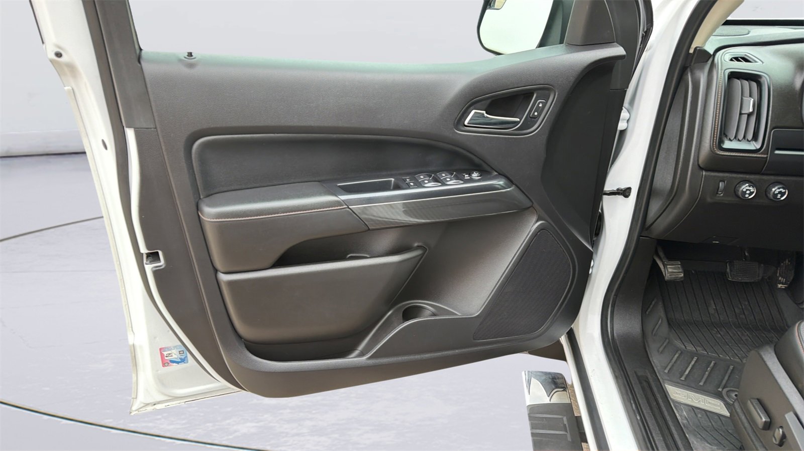 Used 2021 GMC Canyon AT4 w/ Driver Alert Package image 20