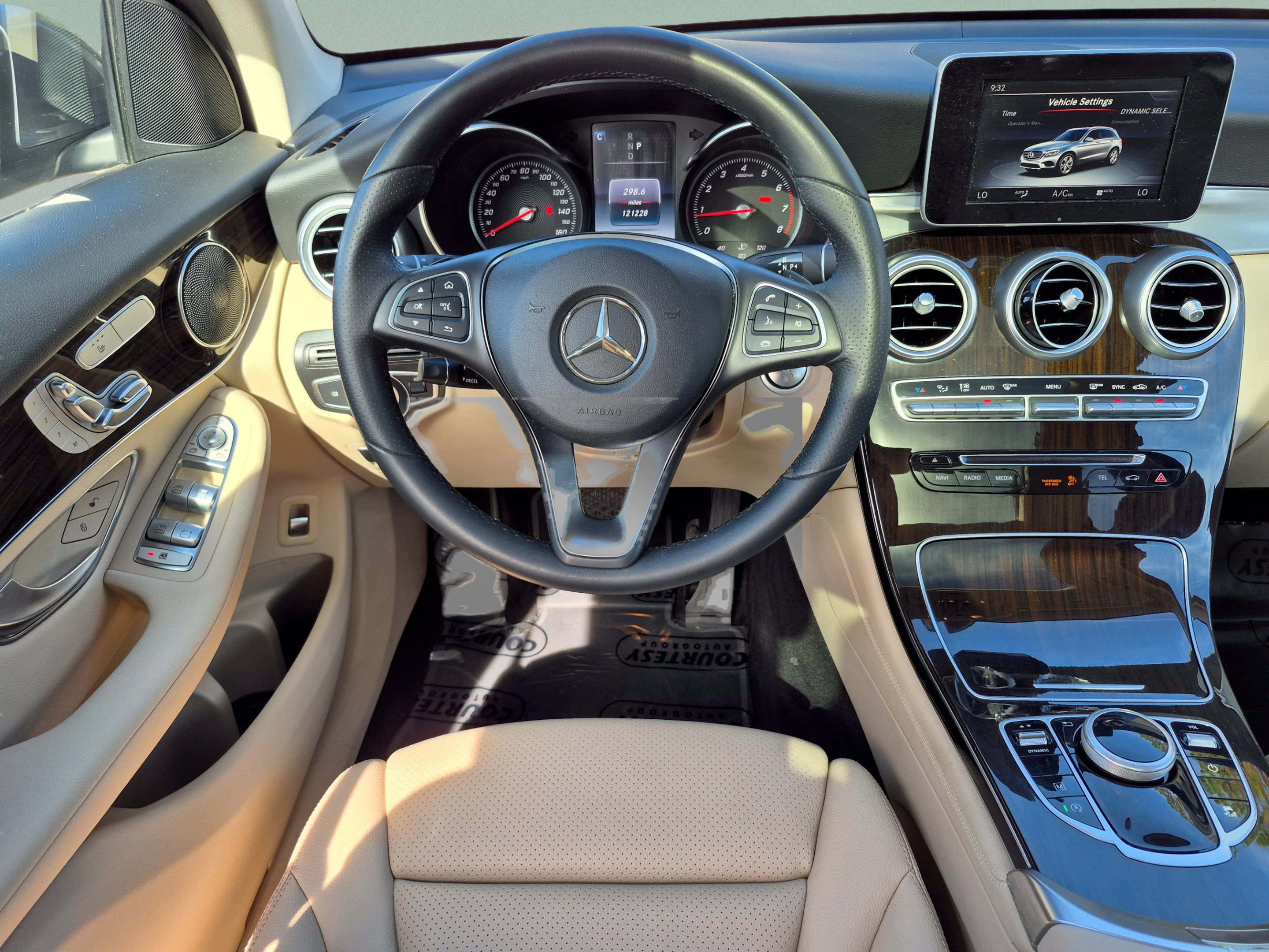 Used 2017 Mercedes-Benz GLC 300 image 12