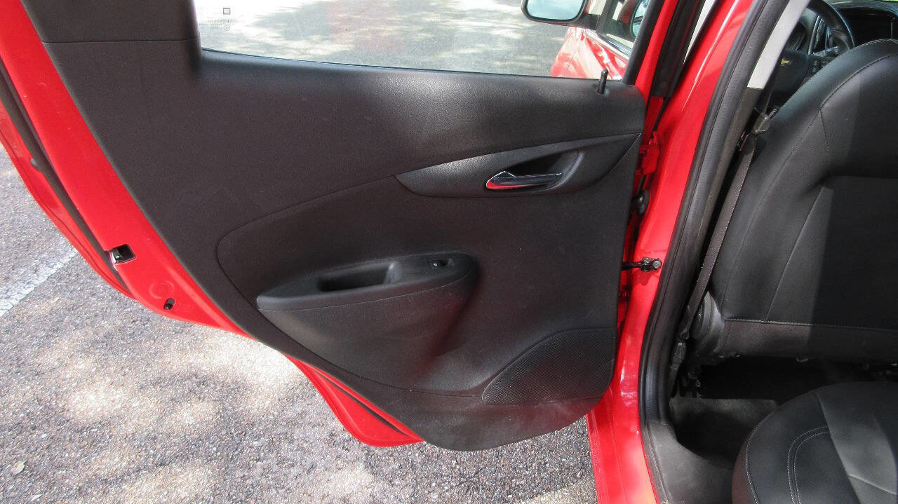 Used 2021 Chevrolet Spark LT w/ Driver Confidence Package image 17