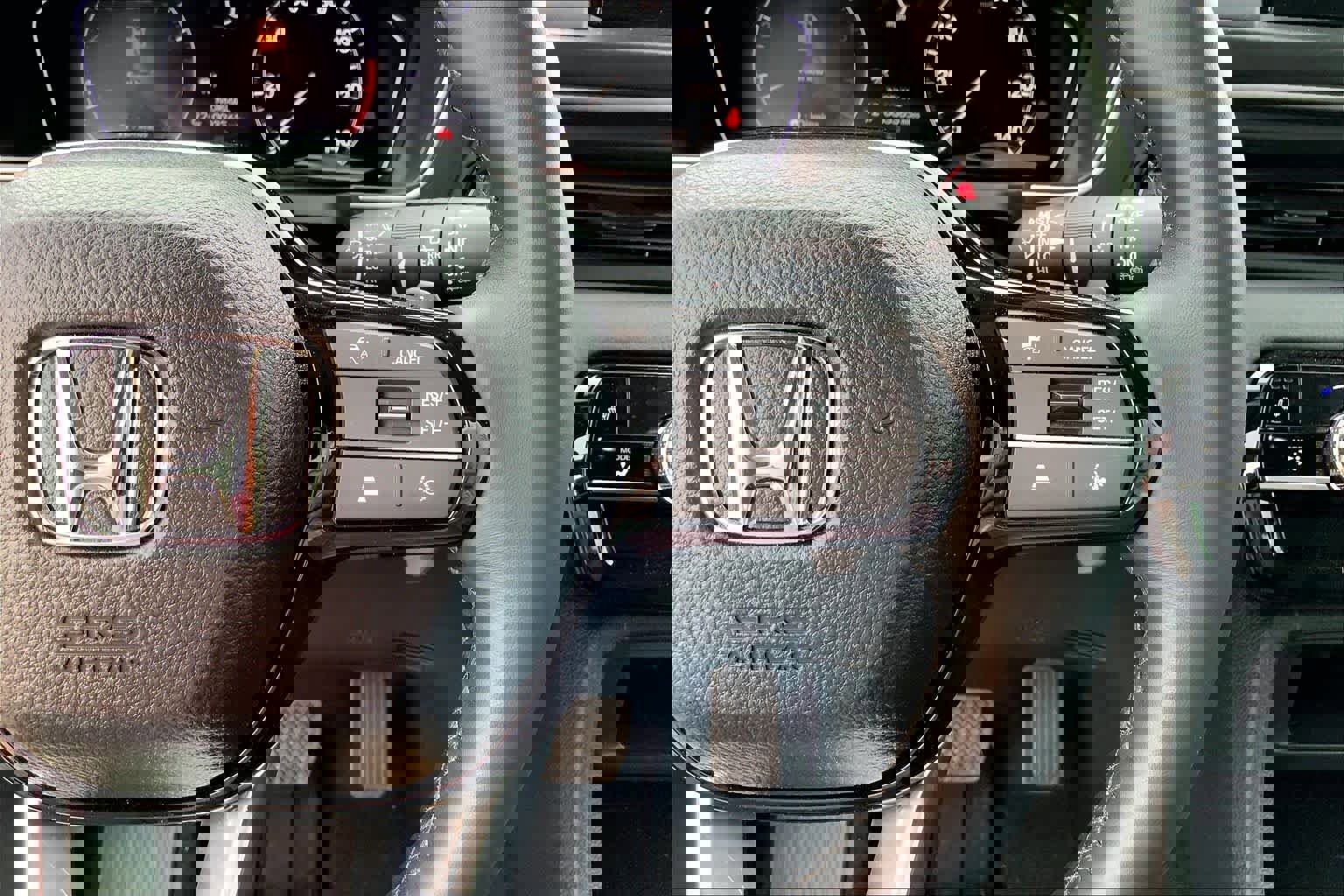 Used 2025 Honda Pilot EX-L image 25