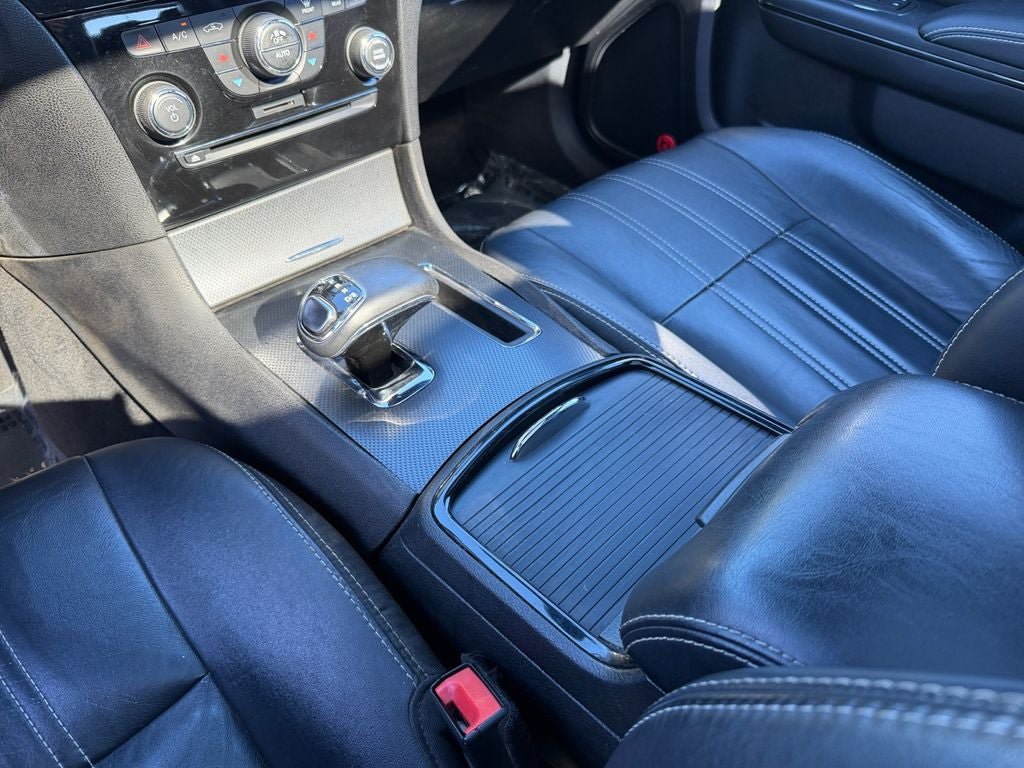Used 2014 Chrysler 300 S RWD image 18