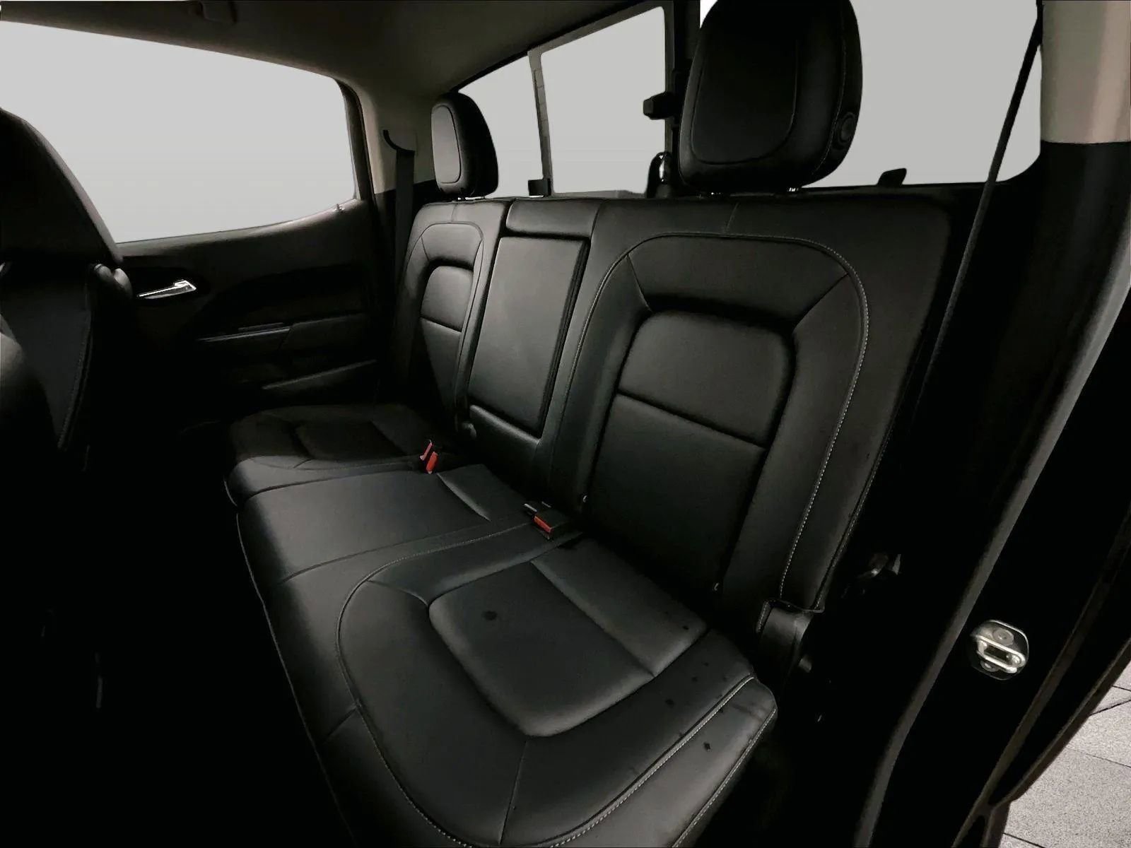 Used 2017 Chevrolet Colorado LT w/ Midnight Edition image 25