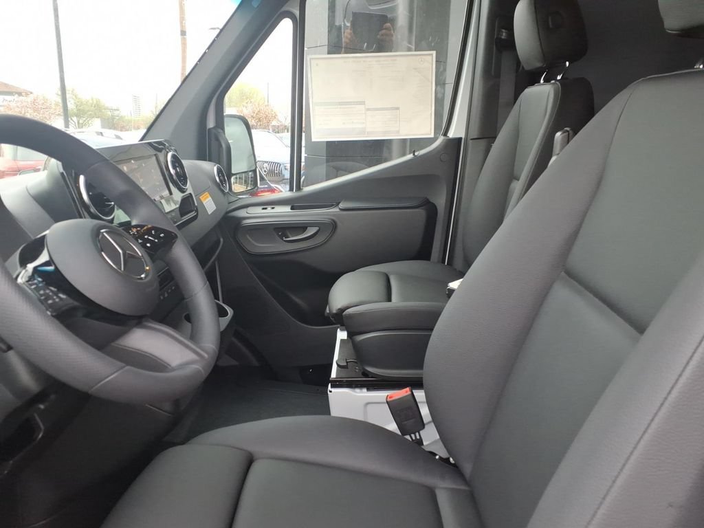 New 2026 Mercedes-Benz Sprinter 2500 image 13