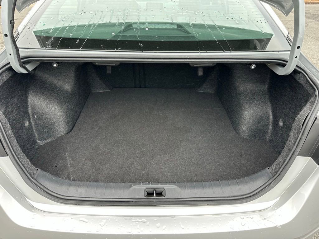 Used 2024 Nissan Altima 2.5 SV image 38