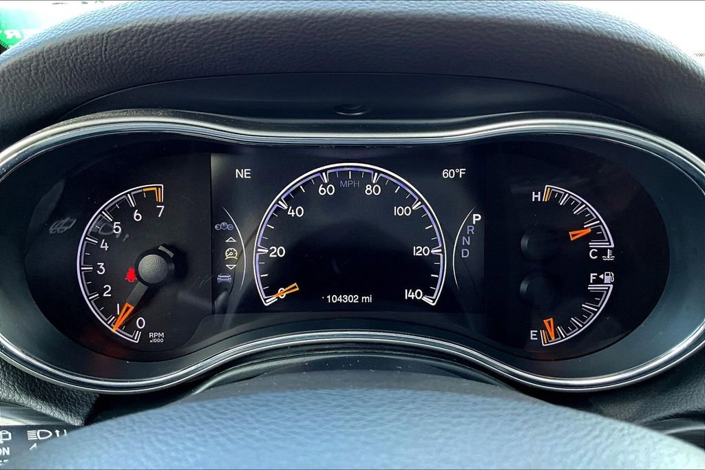 Used 2021 Jeep Grand Cherokee Laredo X image 22