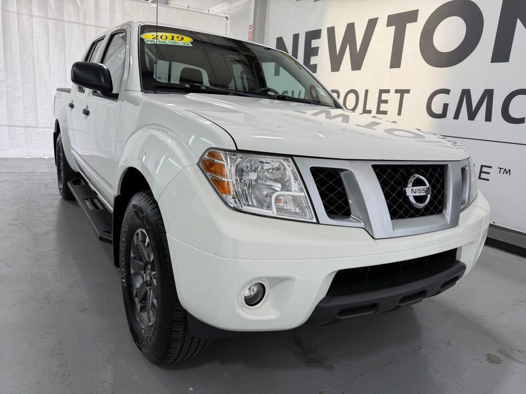 Used 2019 Nissan Frontier Desert Runner image 36