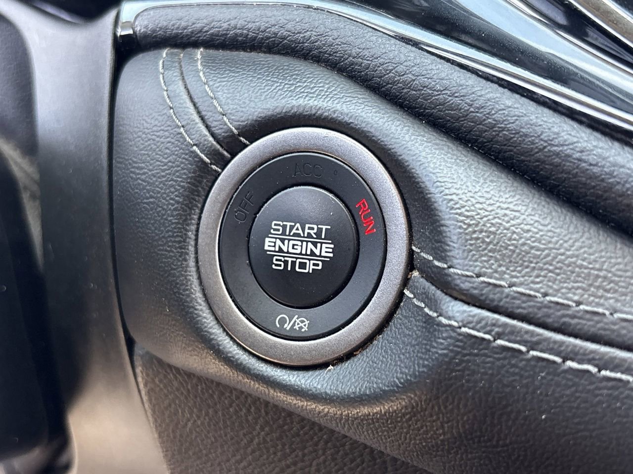 Used 2021 Dodge Durango SXT RWD image 28