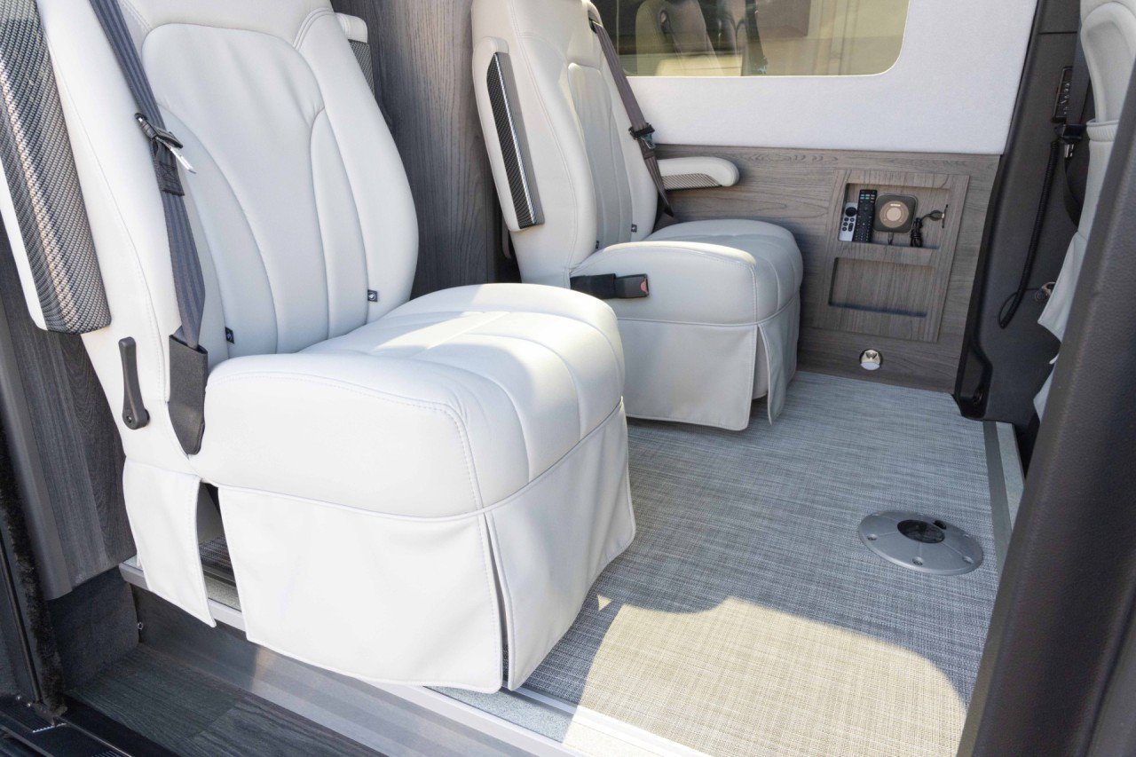 Used 2019 Mercedes-Benz Sprinter 170 image 8