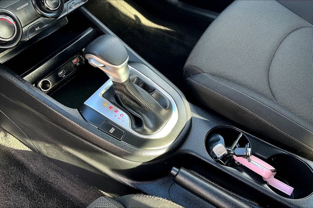 Used 2024 Kia Forte LXS image 11