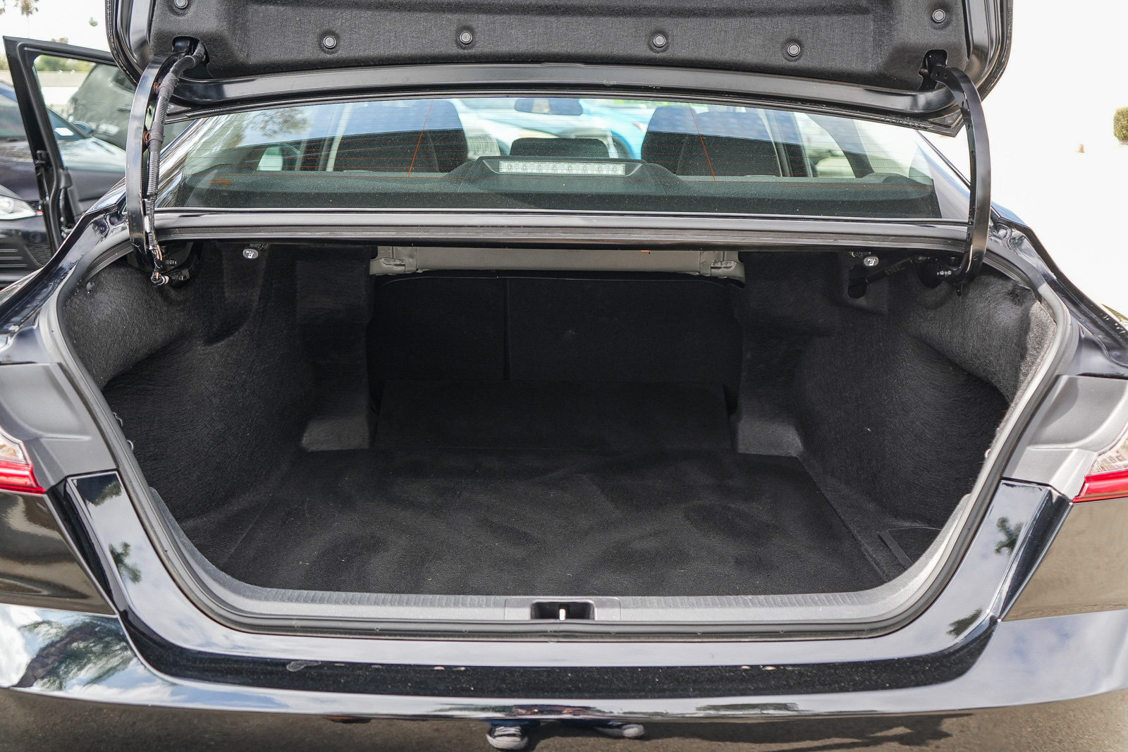 Used 2025 Toyota Camry LE FWD image 25