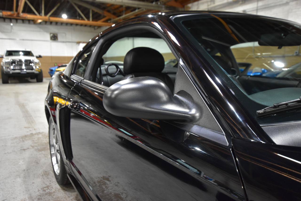Used 2004 Ford Mustang Mach 1 RWD image 44