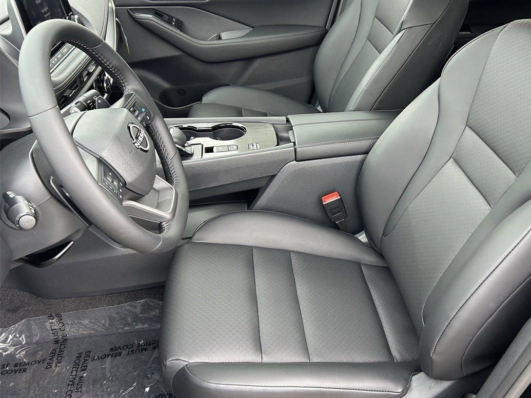 New 2026 Nissan Rogue Dark Armor FWD image 29