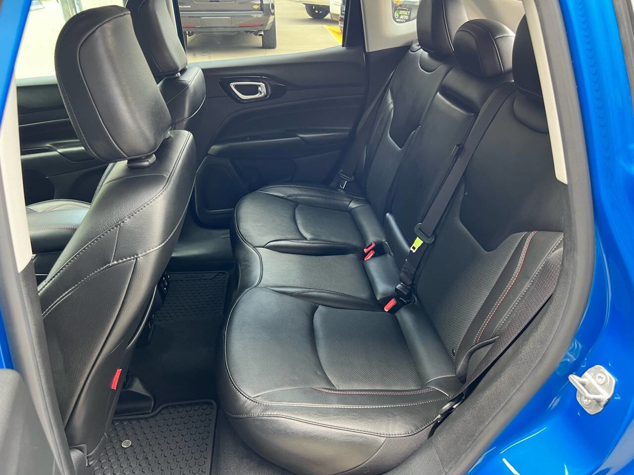 Used 2022 Jeep Compass Trailhawk w/ Trailhawk Elite Group image 17