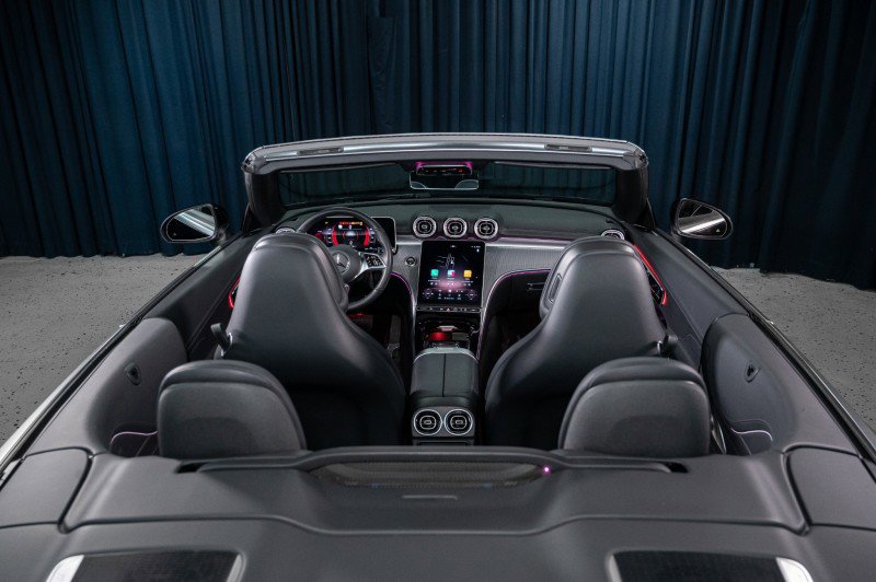 Used 2025 Mercedes-Benz CLE 300 4MATIC Cabriolet image 6