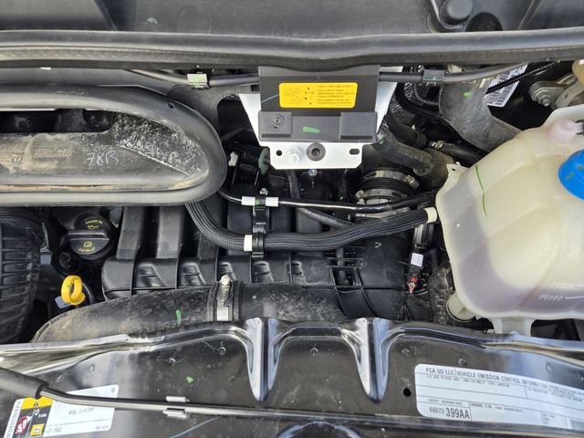 Used 2025 RAM ProMaster 2500 w/ Convenience Group image 30