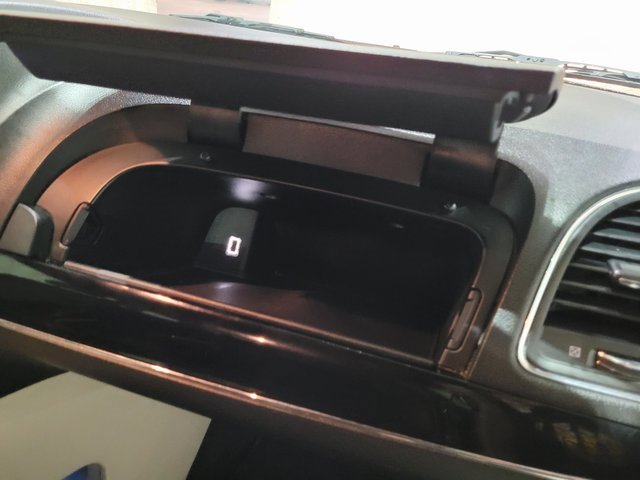 Used 2018 Dodge Grand Caravan SXT image 55