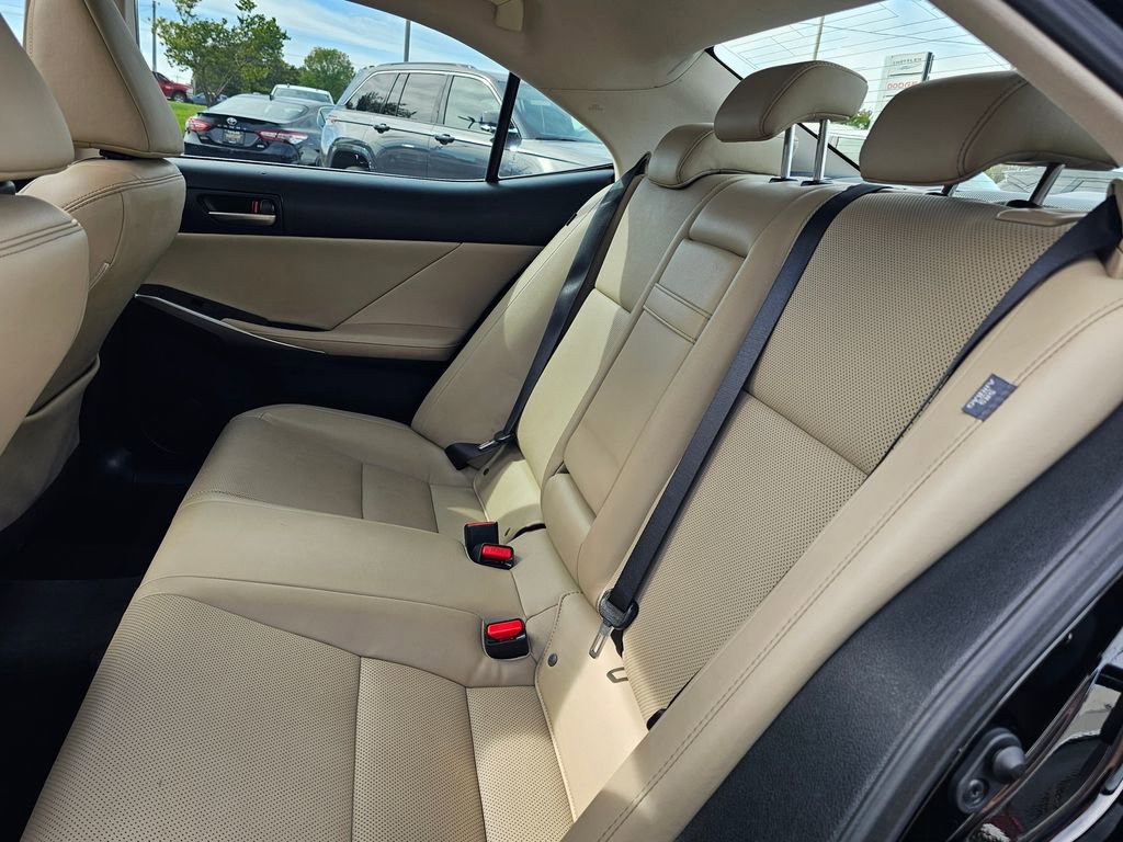 Used 2020 Lexus IS 300 image 33