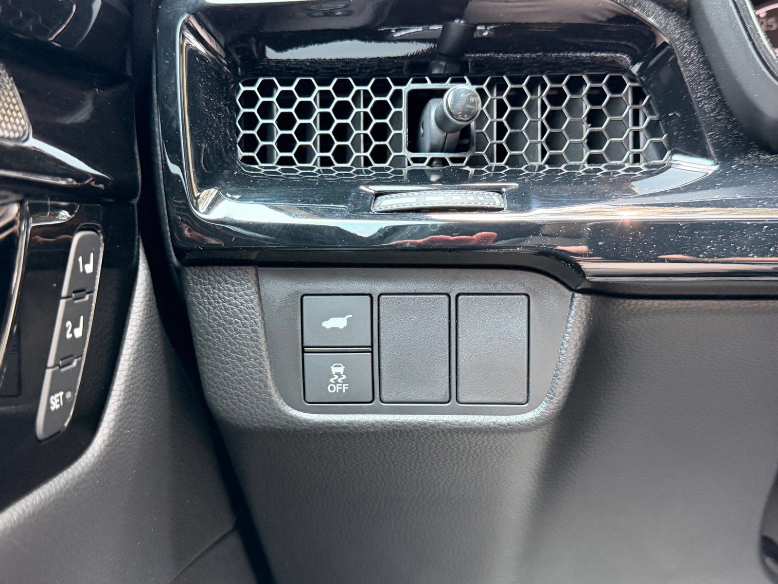 Used 2025 Honda CR-V Sport Touring image 21