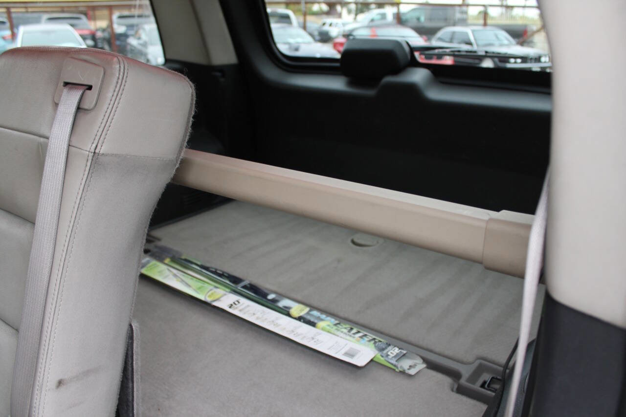 Used 2008 Ford Explorer XLT AWD/4WD image 30