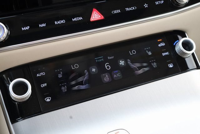 New 2025 Genesis GV80 3.5T Prestige AWD/4WD image 19
