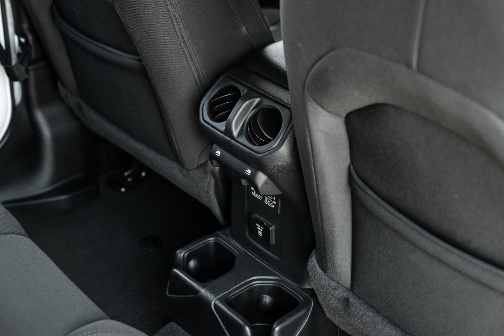 Used 2023 Jeep Wrangler Unlimited Sport AWD/4WD image 49