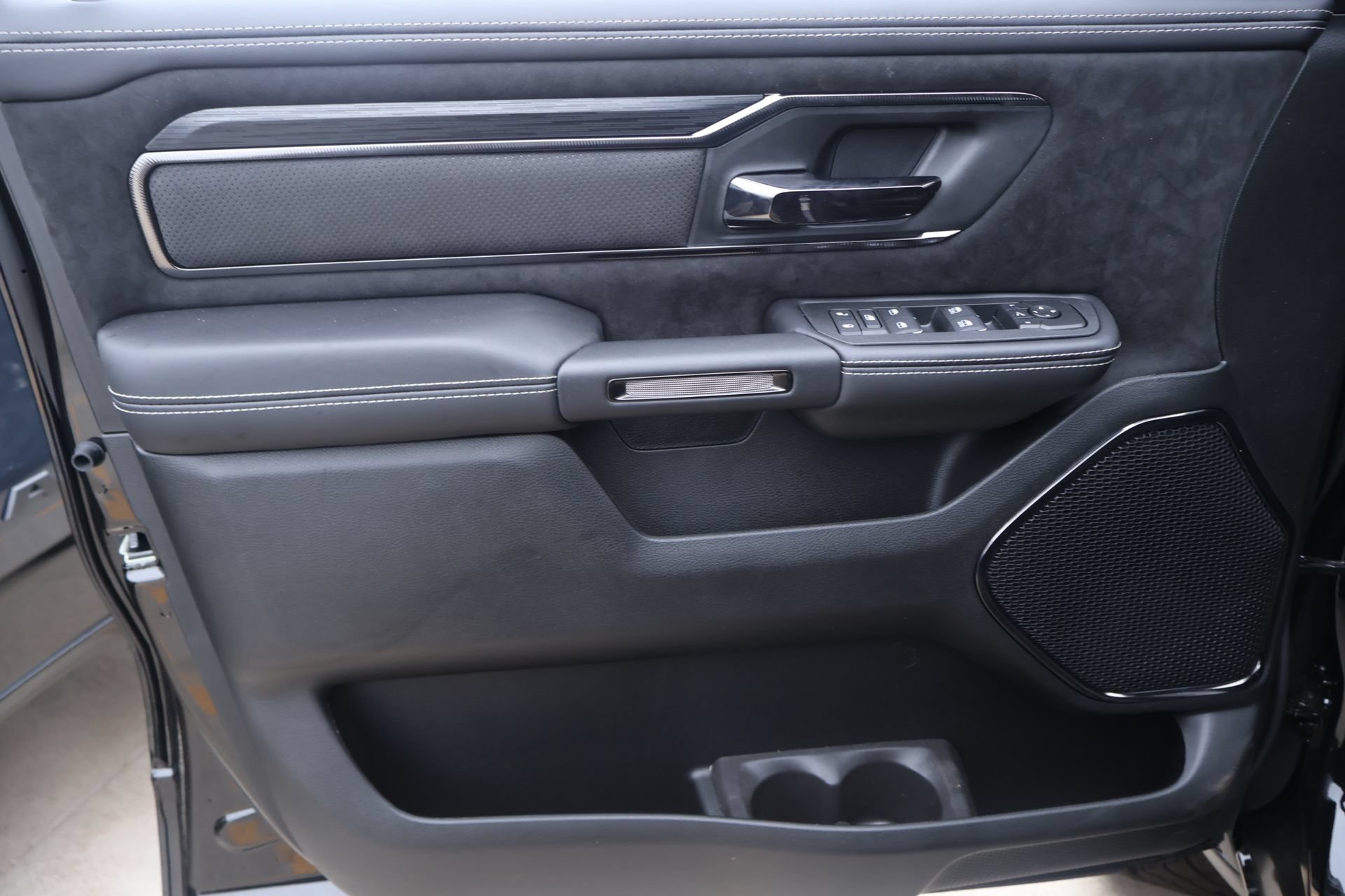 New 2026 RAM 1500 RHO AWD/4WD image 17