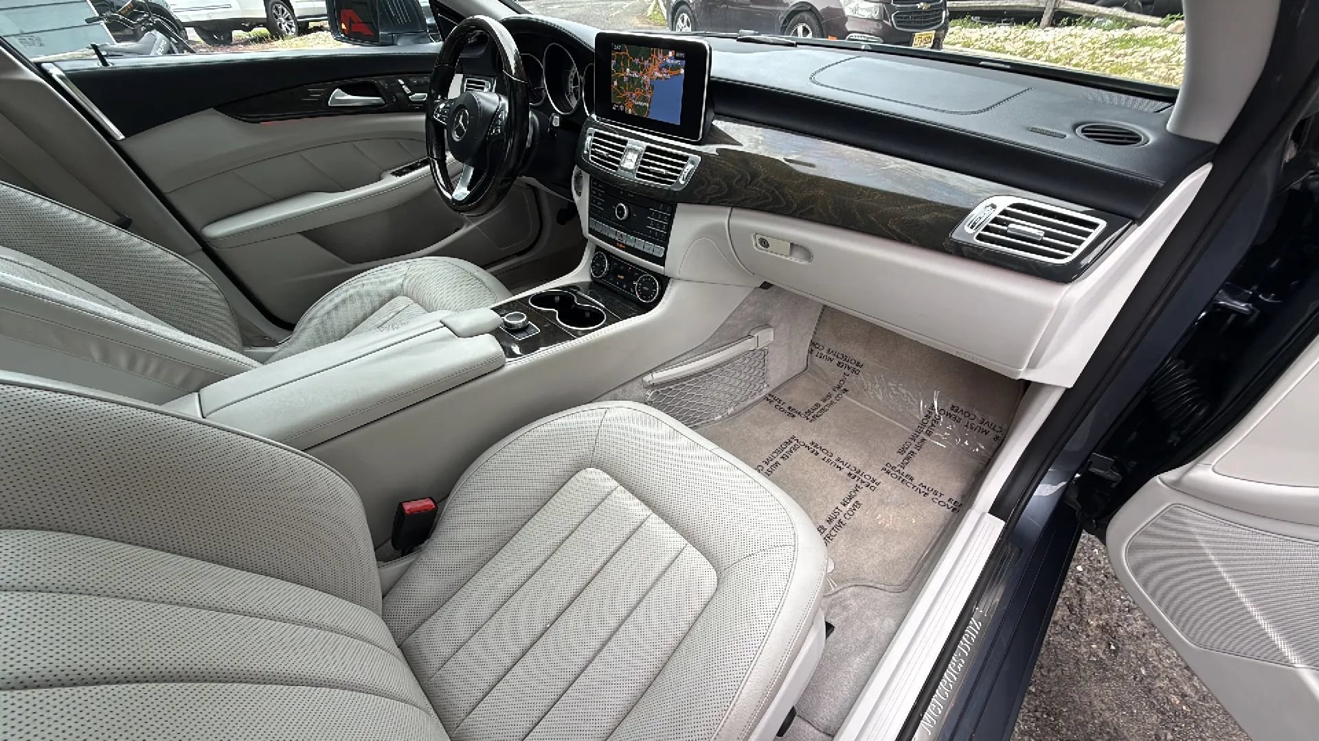 Used 2015 Mercedes-Benz CLS 400 image 27