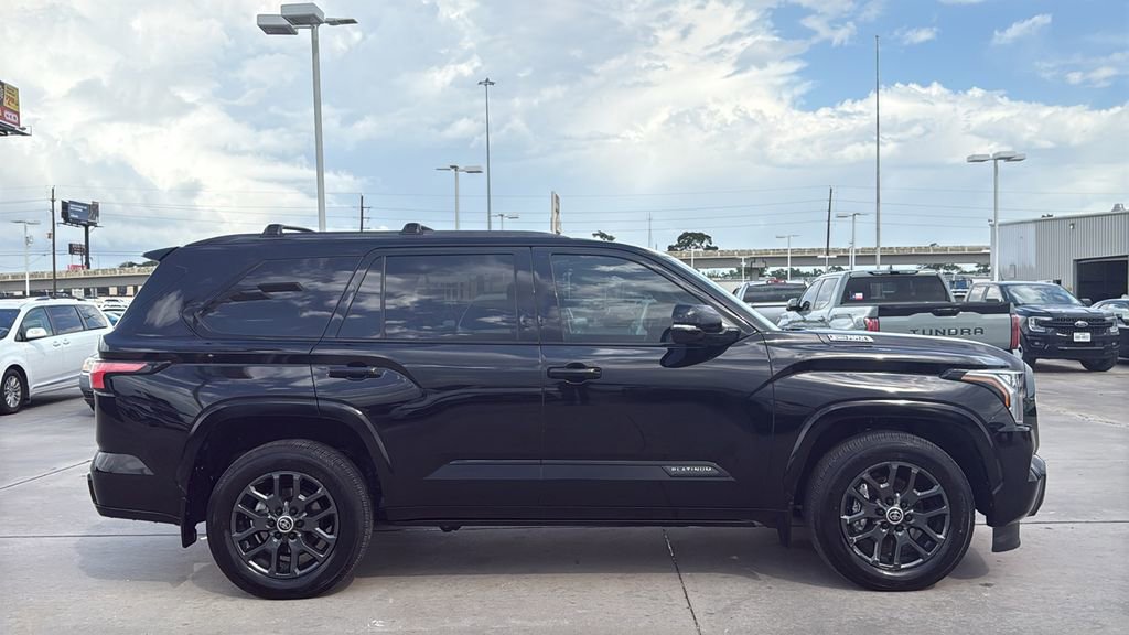 Used 2024 Toyota Sequoia Platinum AWD/4WD image 6