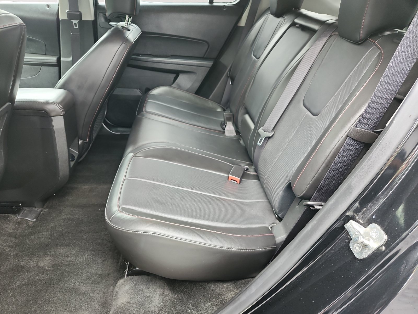 Used 2017 Chevrolet Equinox Premier w/ Enhanced Convenience Package AWD/4WD image 18