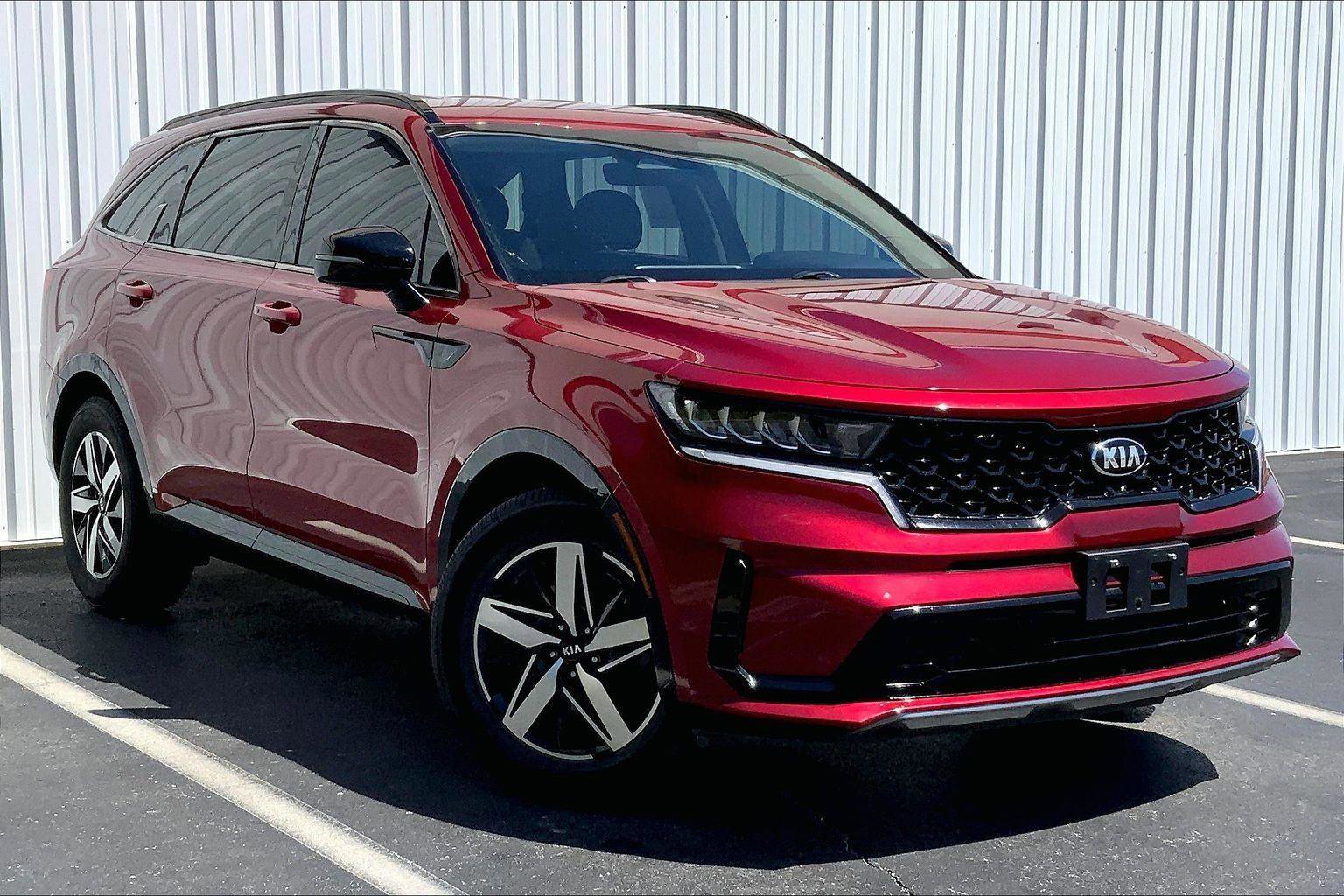 Used 2021 Kia Sorento S FWD image 2