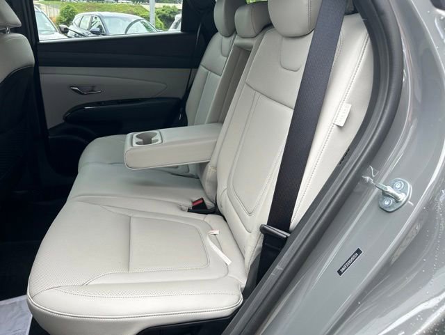 Used 2025 Hyundai Tucson Limited FWD image 7