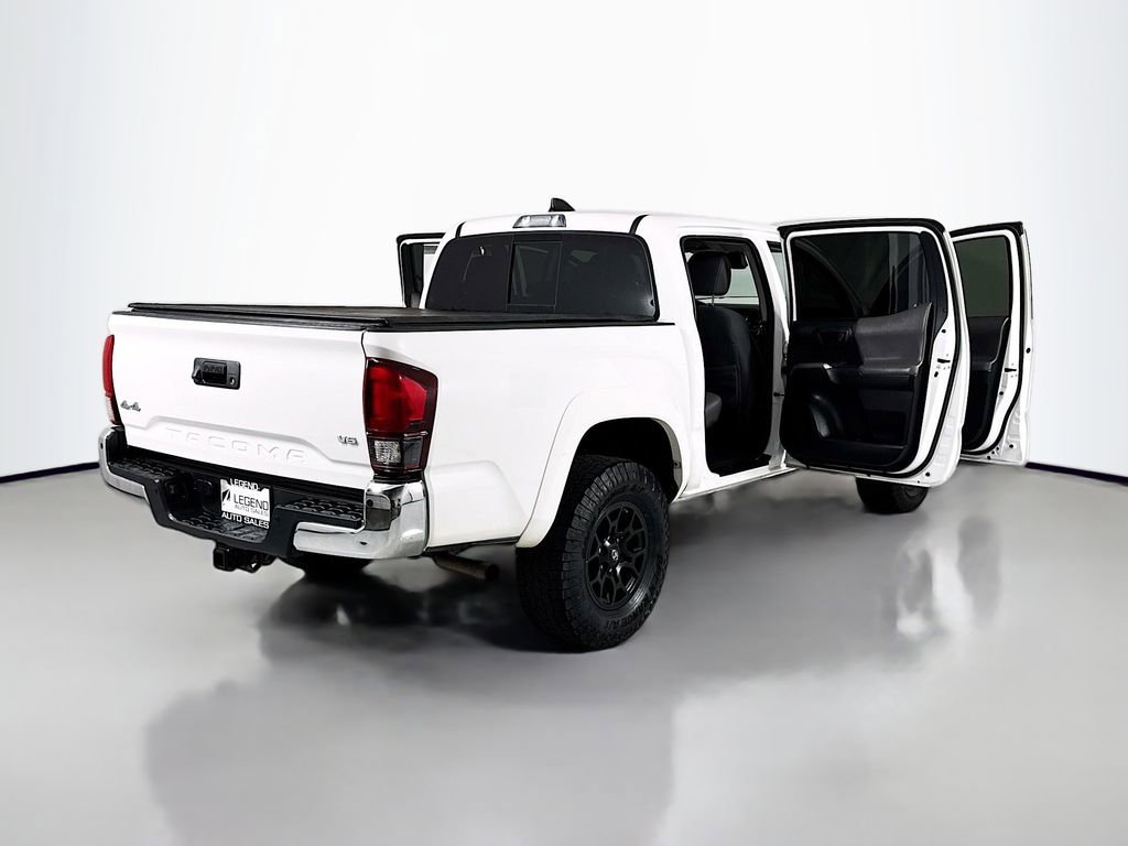 Used 2020 Toyota Tacoma SR5 AWD/4WD image 26