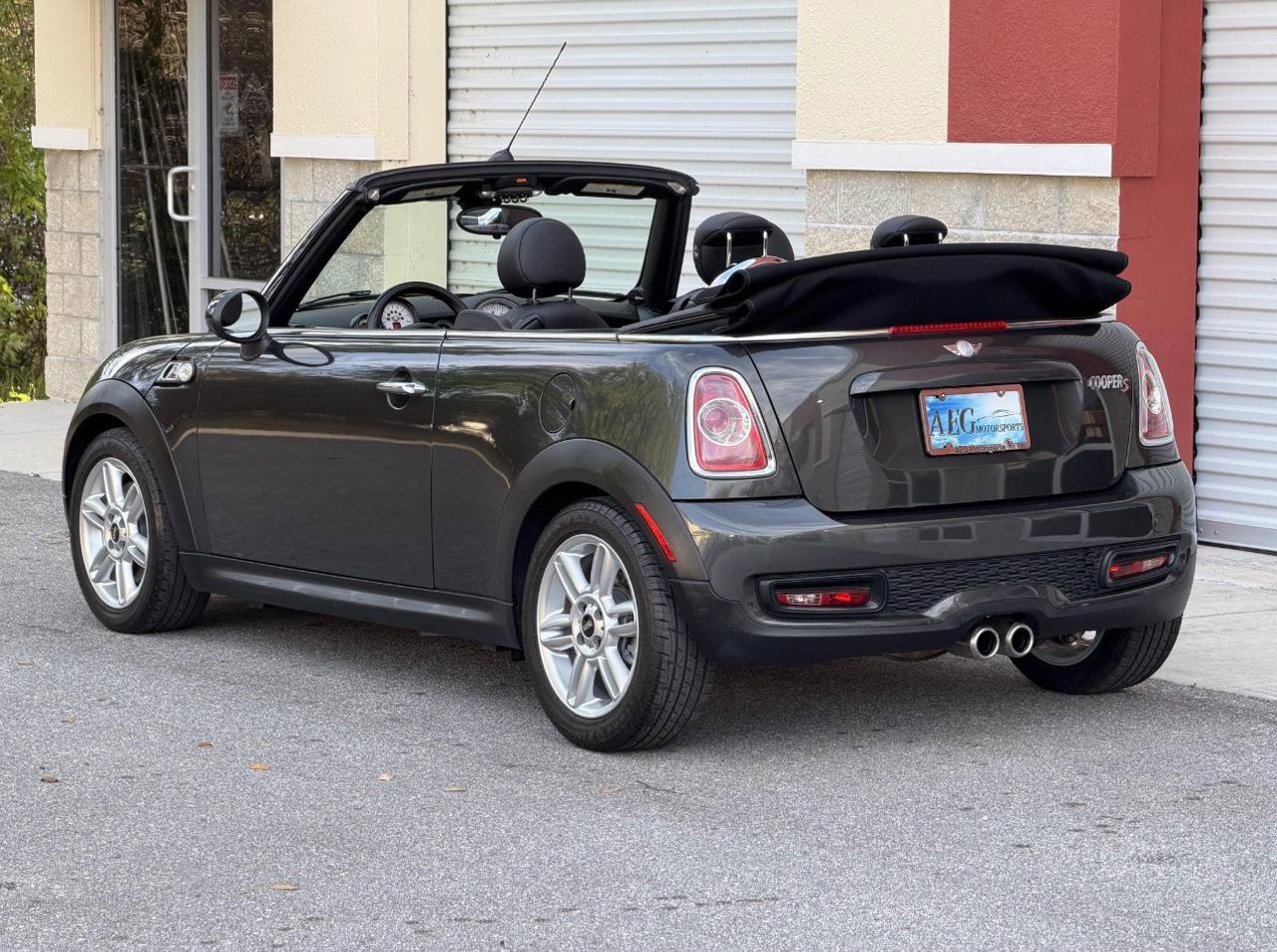 Used 2014 MINI Cooper S image 2