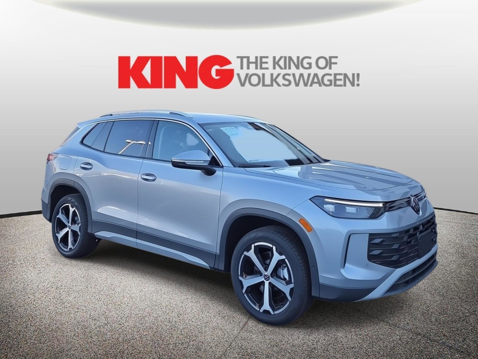 New 2026 Volkswagen Tiguan SE image 1