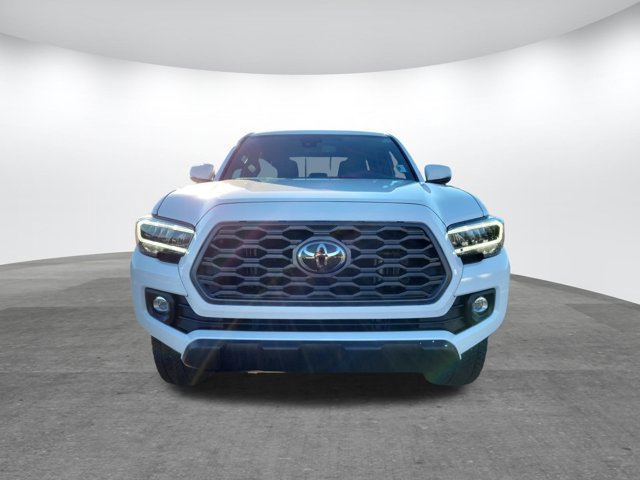 Used 2023 Toyota Tacoma TRD Off-Road image 2