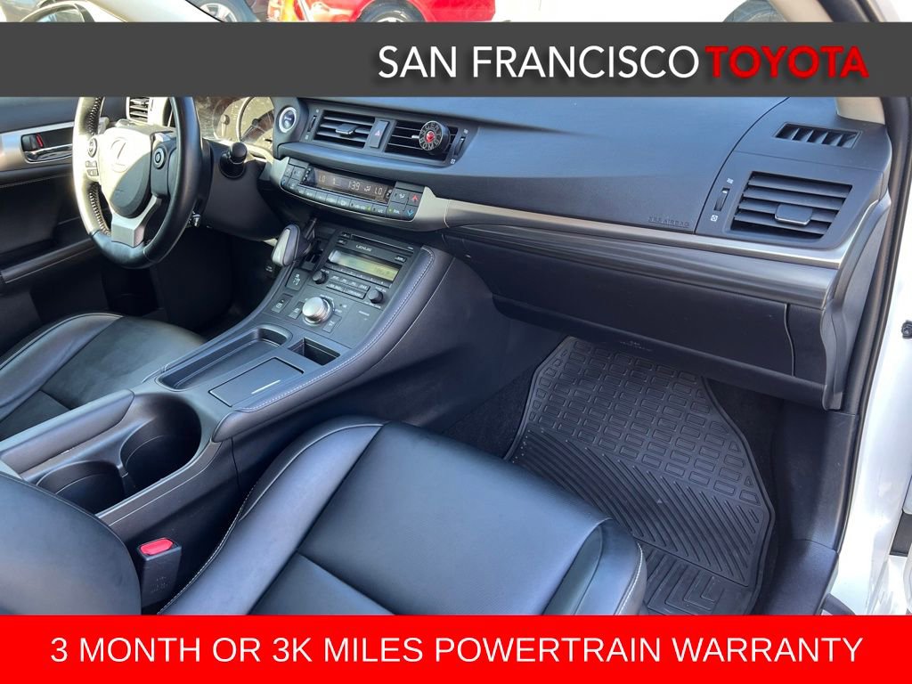 Used 2017 Lexus CT 200h image 21