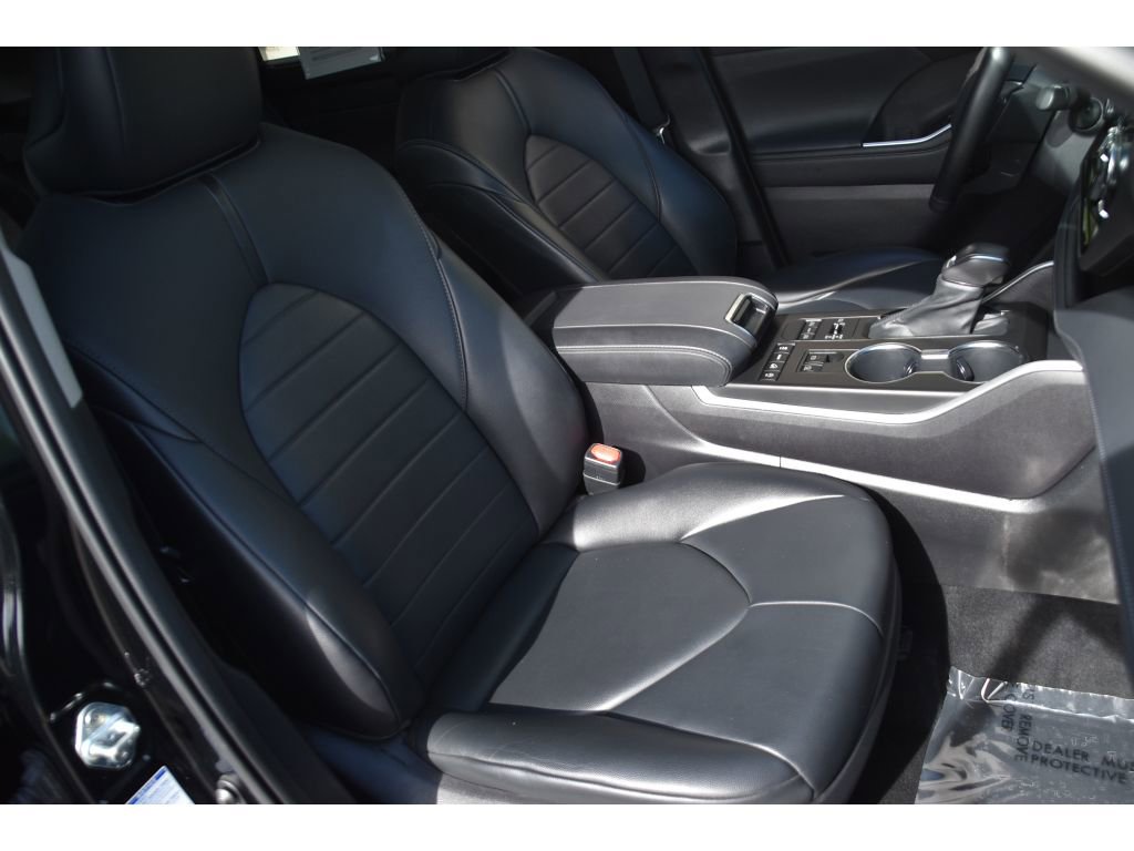 Used 2021 Toyota Highlander XLE image 30