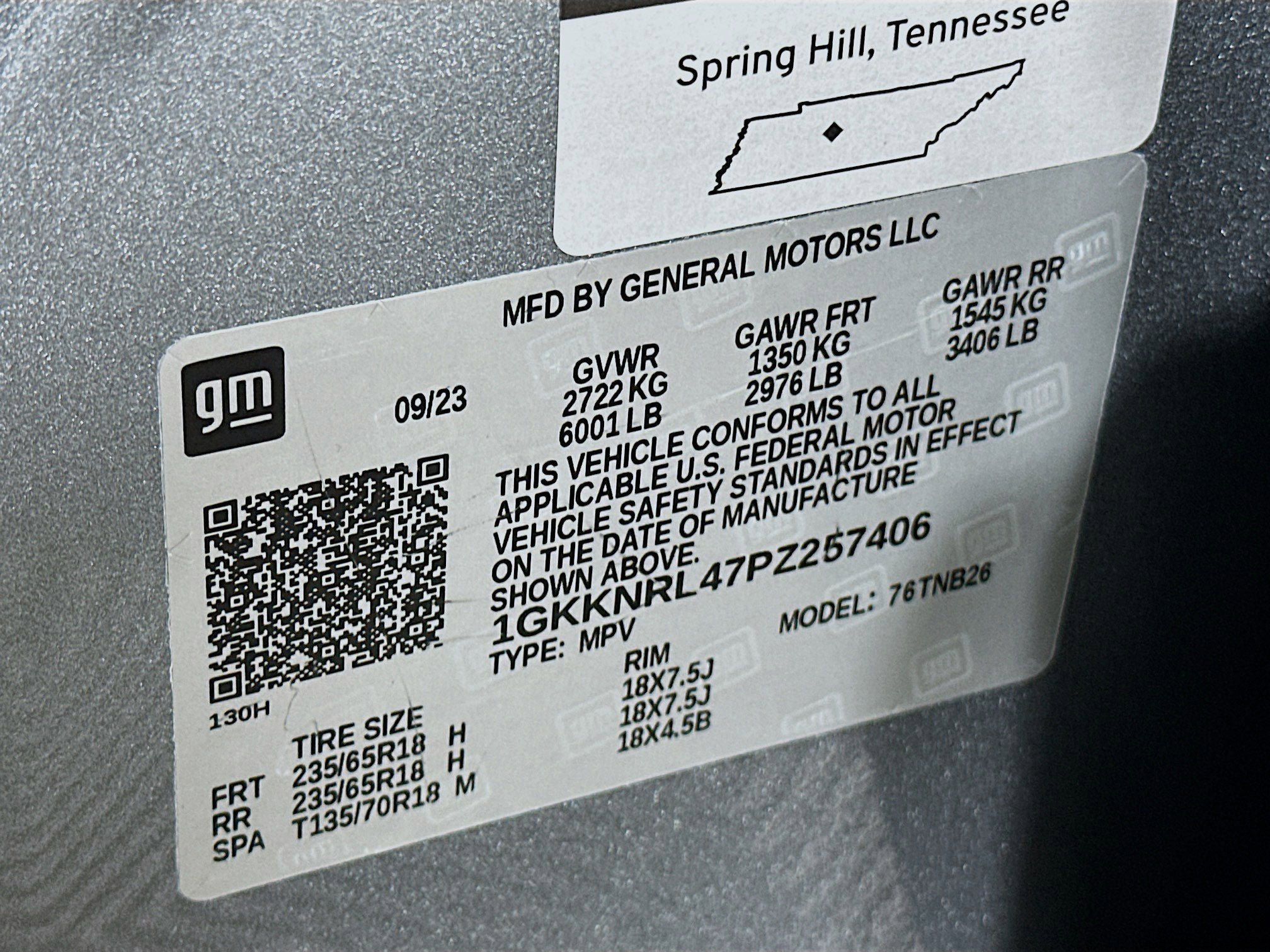 Used 2023 GMC Acadia SLE w/ Driver Convenience Package image 12