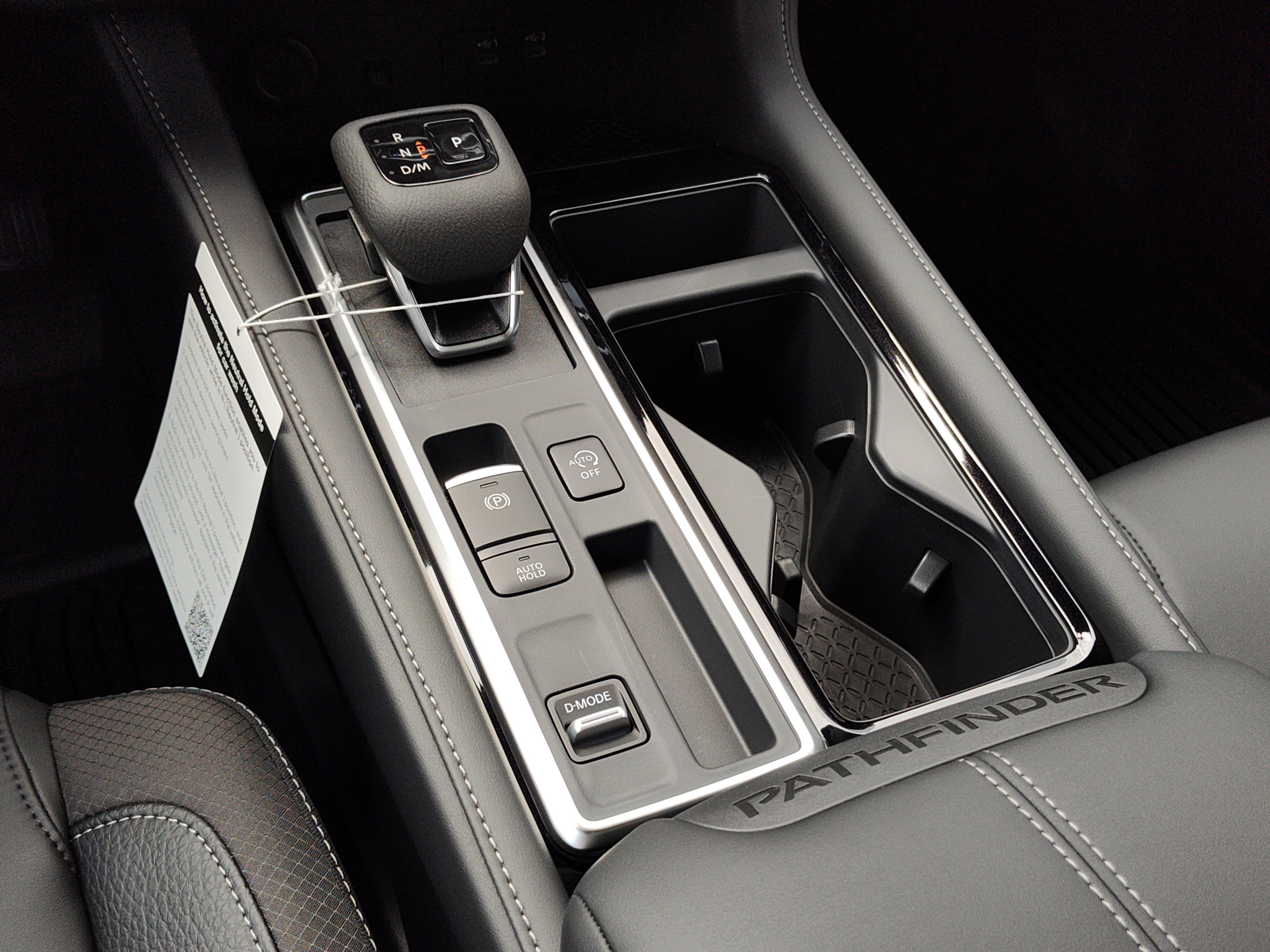 New 2026 Nissan Pathfinder SL w/ SL Premium Package FWD image 10