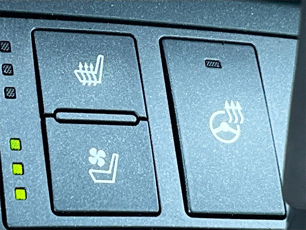 Used 2024 Lexus IS 300 w/ Comfort Package image 19