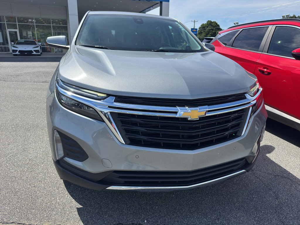 Used 2024 Chevrolet Equinox LT AWD/4WD image 2