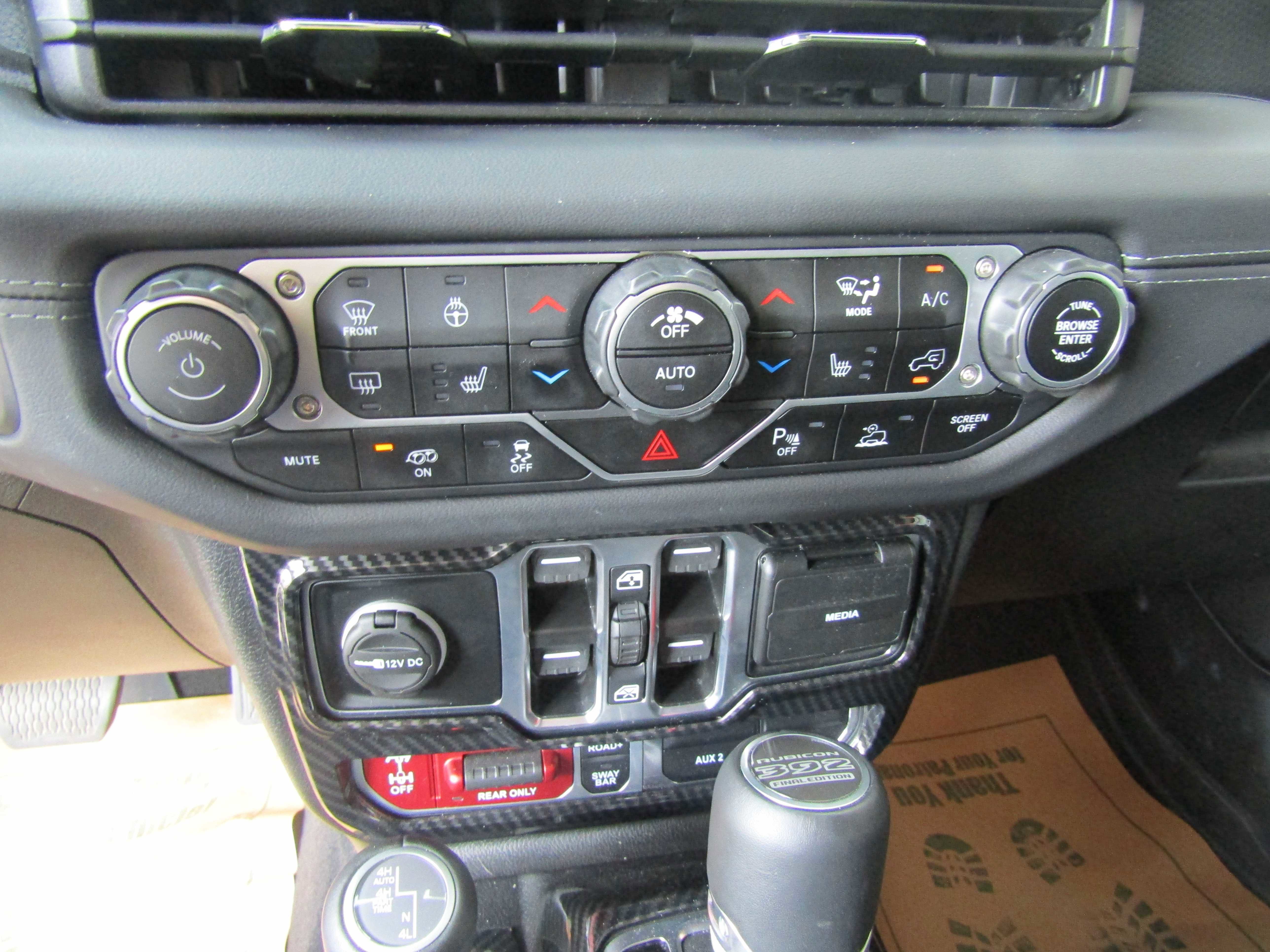 Used 2024 Jeep Wrangler Unlimited Rubicon 392 image 15