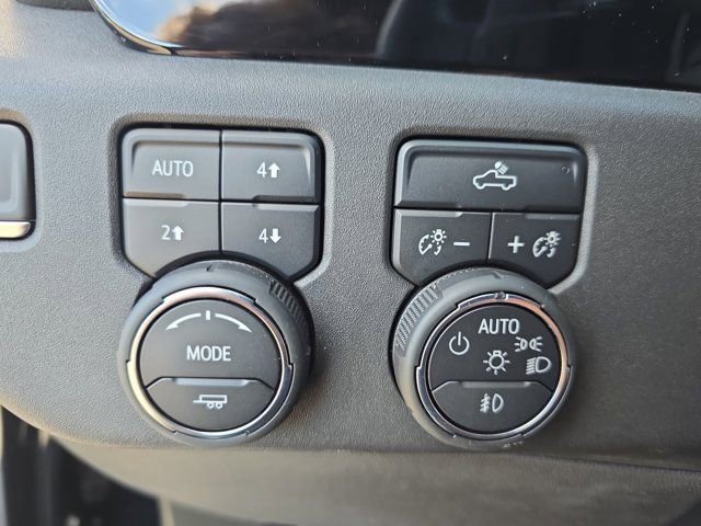 Used 2022 Chevrolet Silverado 1500 LT Trail Boss image 25