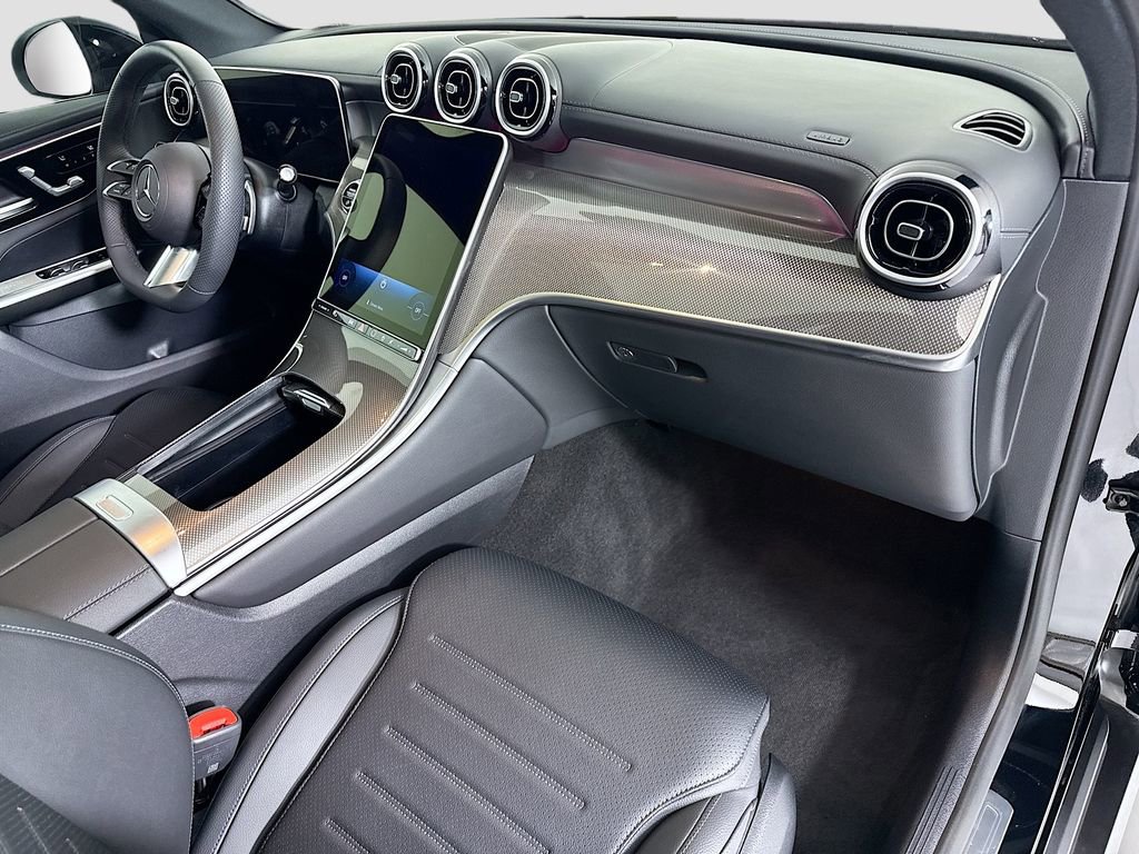 Certified 2026 Mercedes-Benz GLC 300 image 17
